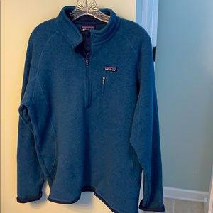 Blue men’s Patagonia pull over